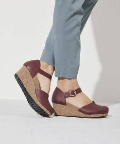 BIRKENSTOCK Mary Ring-Buckle